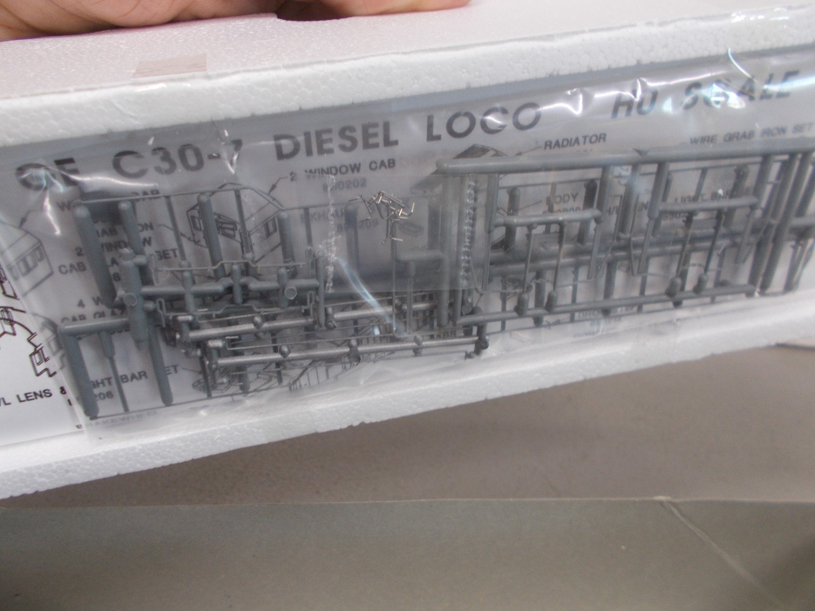 ATLAS # 8633 ~ UNION PACIFIC C30-7 LOCOMOTIVE ~ NIB ~ DCC PLUG ~ HO SCALE ~LOT D