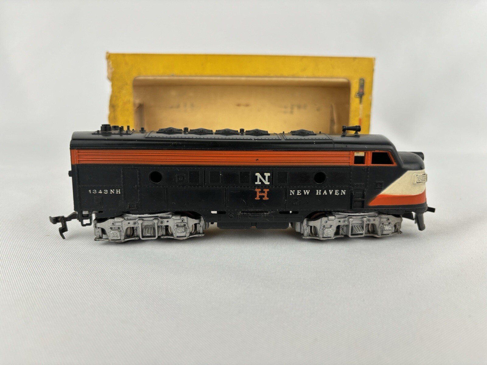 Vintage HO Electric Train Engine- New Haven #1343- FLEISCHMANN- Germany Rare