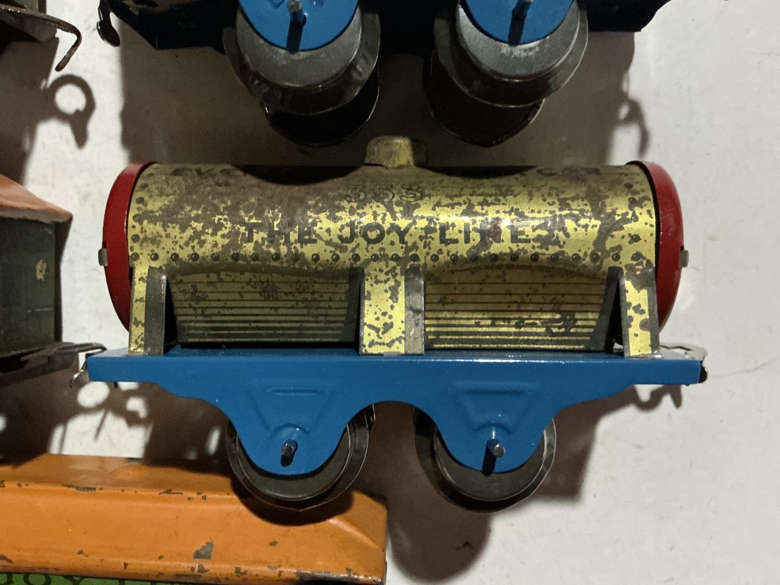 Marx 0 Gauge : Joy Line 5 cars 3 Passenger Cars, Tank and Box cars