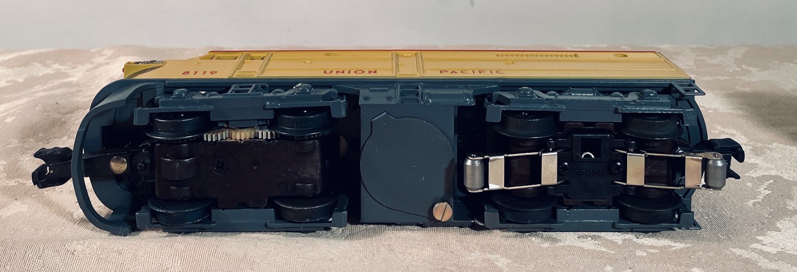 Lionel 6-18119 Union Pacific FA-2 AA Locomotives, 1994, New
