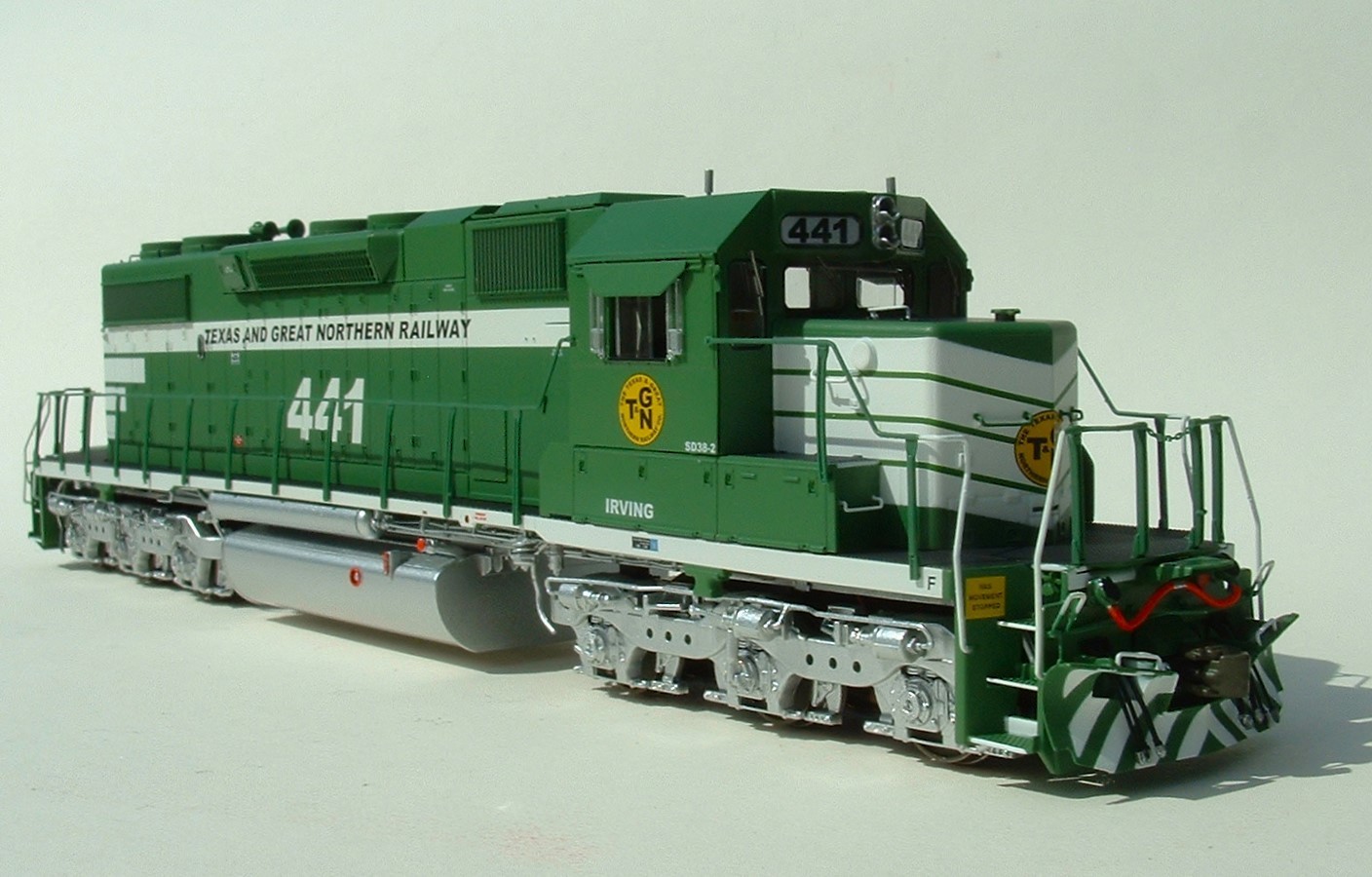 HO Scale Trains Texas & Great Northern SD38-2 locomotive #441 Home Shops NEW NIB