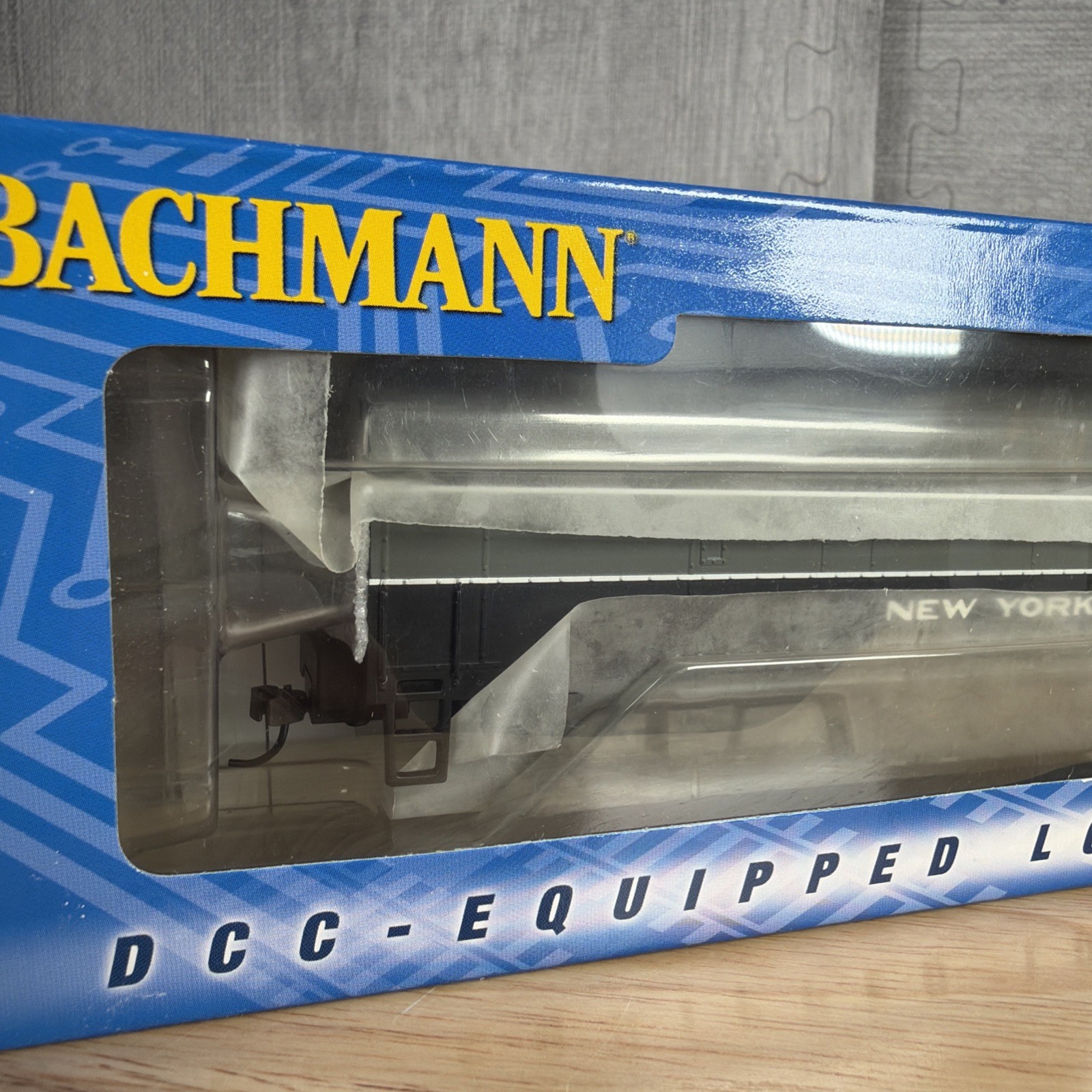 Bachmann 61903 HO Baldwin RF-16 Shark NYC B Unit Diesel Loco DCC Fitted