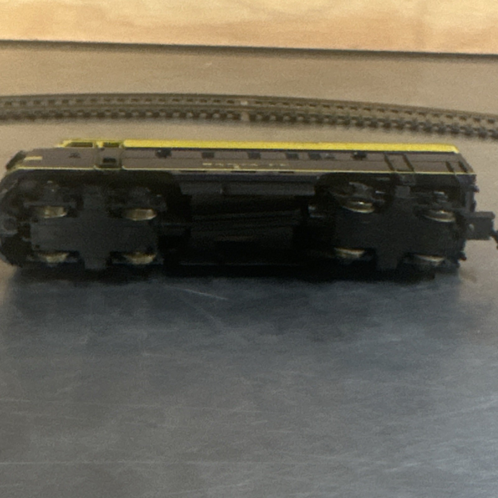 Life-Like HO Scale Santa Fe F7-A Diesel Locomotive Blue Yellow – Revell brand