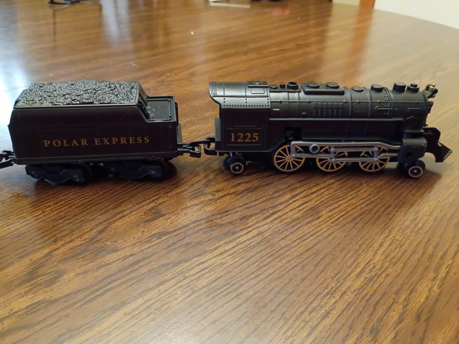 Lionel The Polar Express #1225 2-6-2 Locomotive/Tender(Works/Batteries RQD)O Ga.