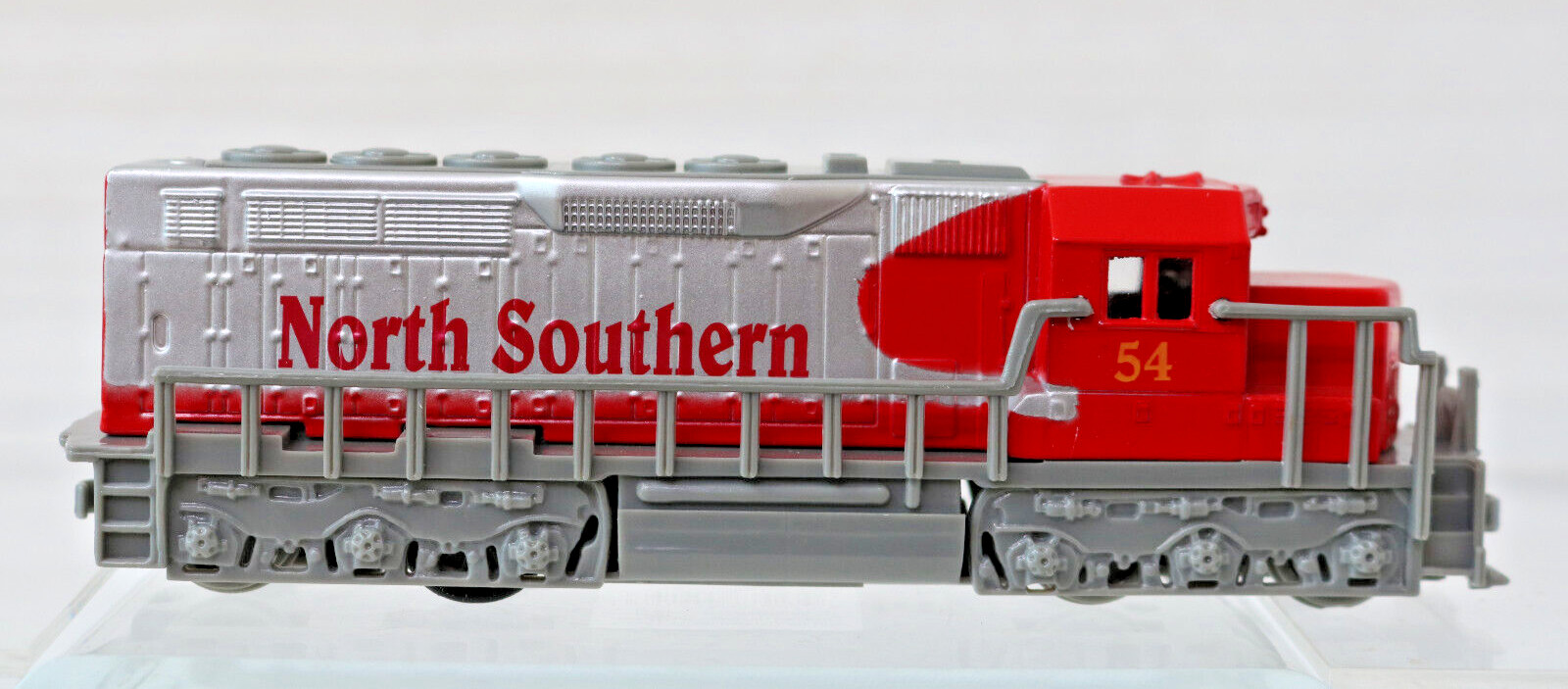 Freight Locomotive Pull Back Power Red & Silver North Southern #54 Die Cast