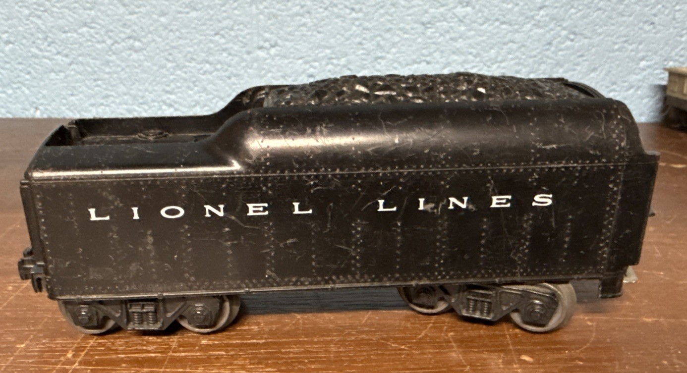 Marx 1666 O Gauge Model Railroad 2-4-2 Steam Engine w/Lionel Lines Tender (Read)