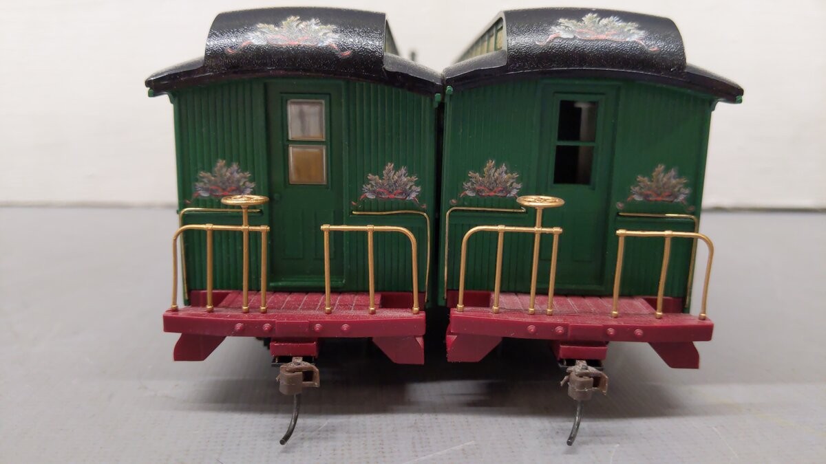 Bachmann HO Scale Thomas Kinkade’s Christmas Express Steam Loco Set #2