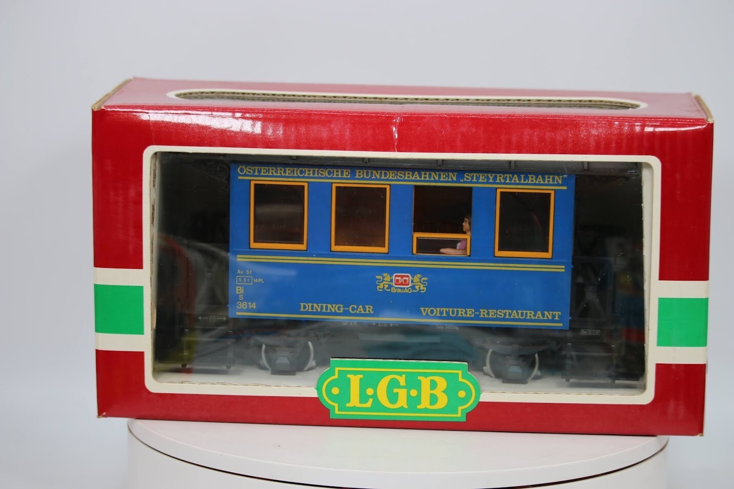 LGB 3013 Steyrtalbahn Dining Car – Österreichische Bundesbahnen Bi/s Type Coach