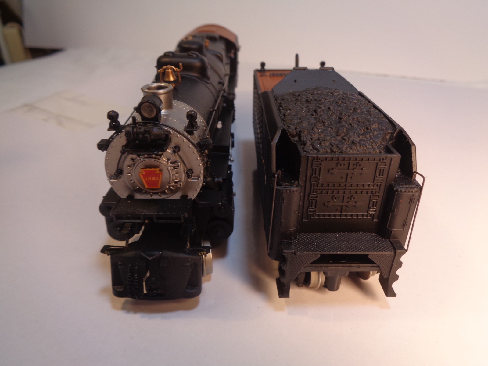 HO Bachmann Spectrum Pre-War PRR K-4 Pacific Steam Engine #1361-Needs Repair