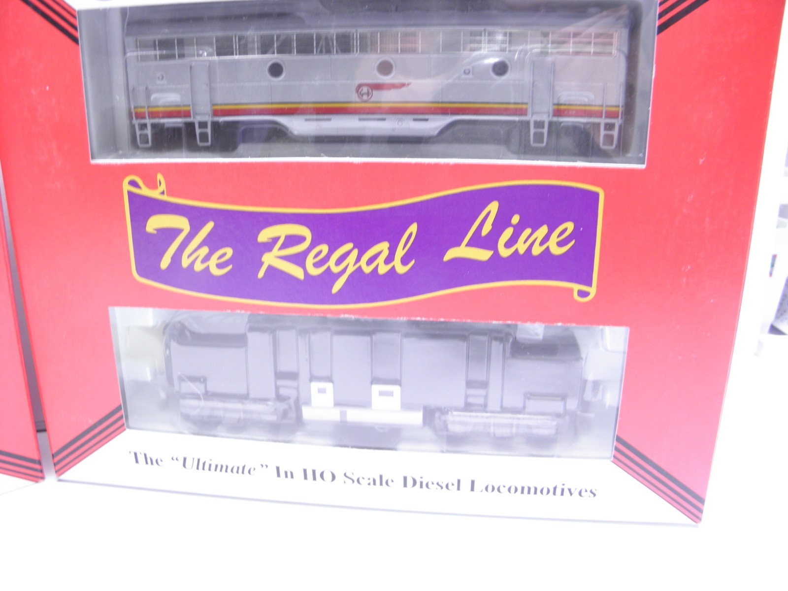 INT MTN -EMD F 7A & F 7B POWERED UNITS – WARBONNET CHECKED & RUNS DCC PLUG HO