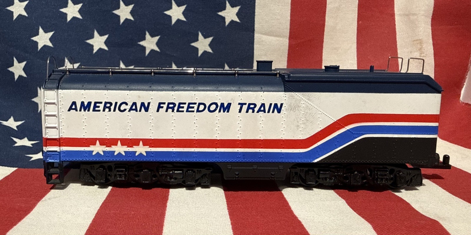 HO American Freedom Train 4-8-4 #4449 Steam Locomotive Runs Vintage