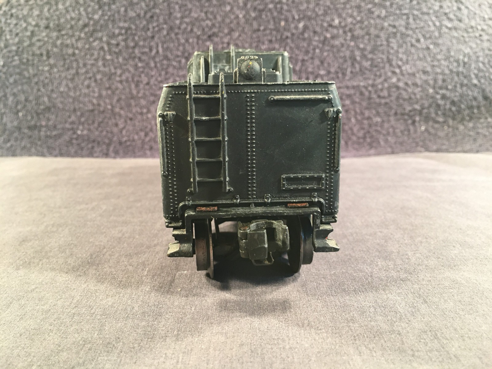 Lionel 6026W Square Design Tender with Working Whistle