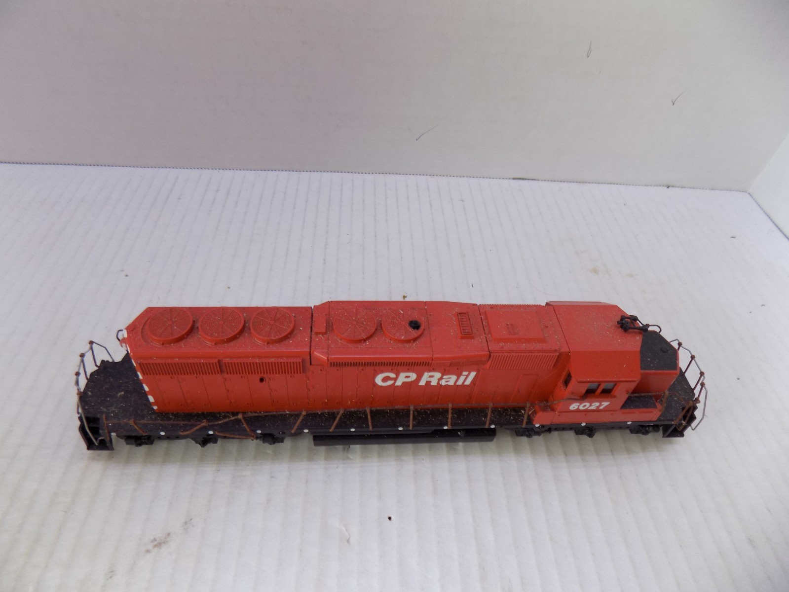 DIESEL LOCOMOTIVE FOR; CANADIA PACIFIC RAIL RR. ; UNBRANDED POWERED
