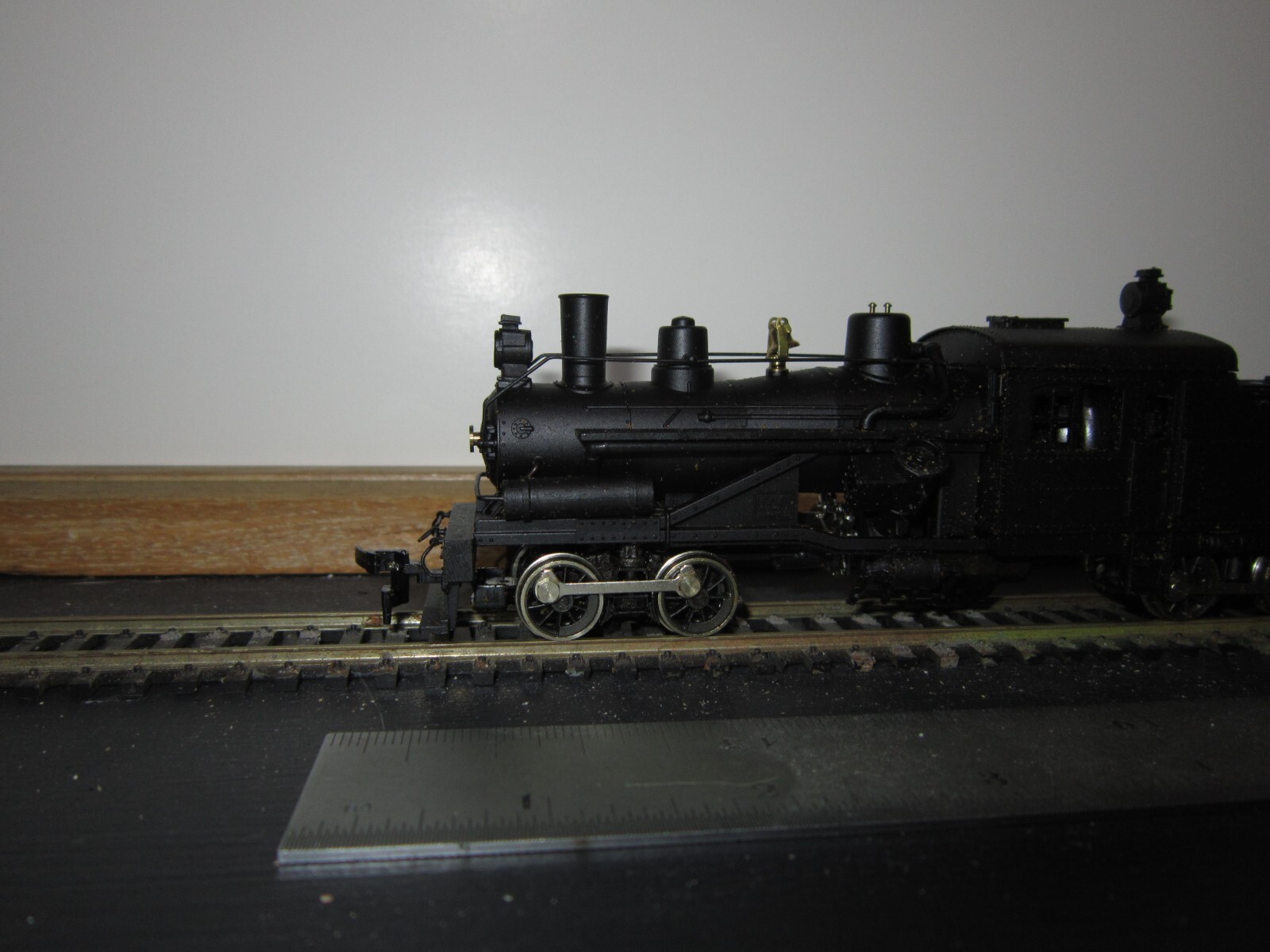 VINTAGE RIVAROSSI HO-SCALE “3 TRUCK HEISLER” LOCOMOTIVE “DEEP RIVER LOGGING” #9
