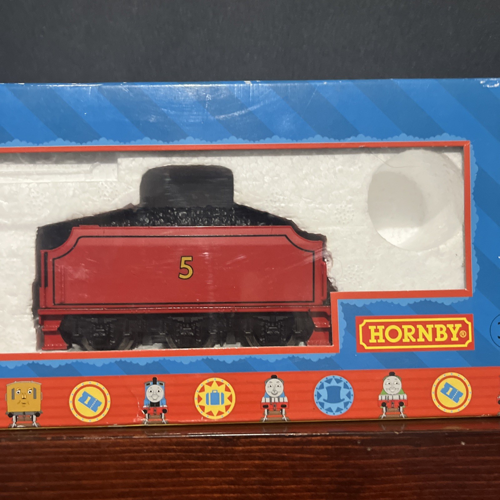 RARE OO Hornby R852 Thomas & Friends James The Red Engine – WORKS (READ)