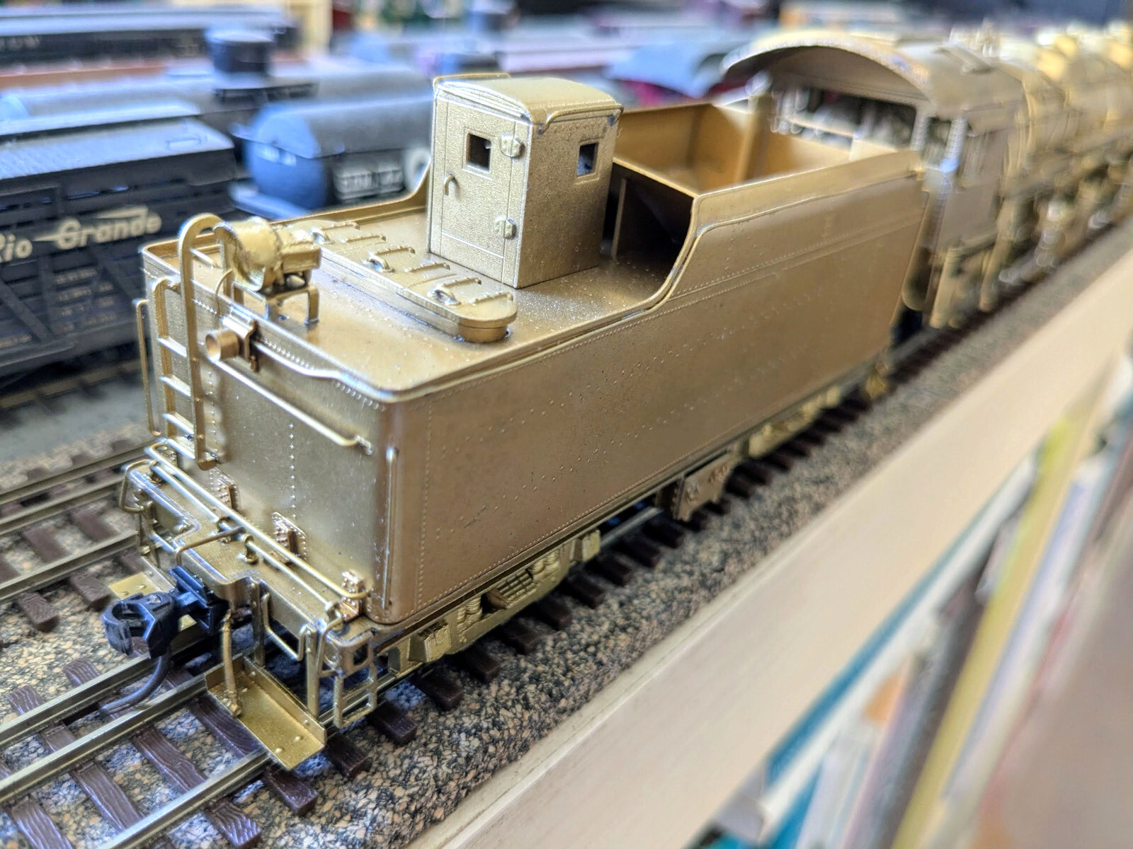 **1 OF ONLY 100! HALLMARK BRASS MP 4000 CLASS 2-8-8-2 HO **CAN MOTOR *RUNS G@@D!