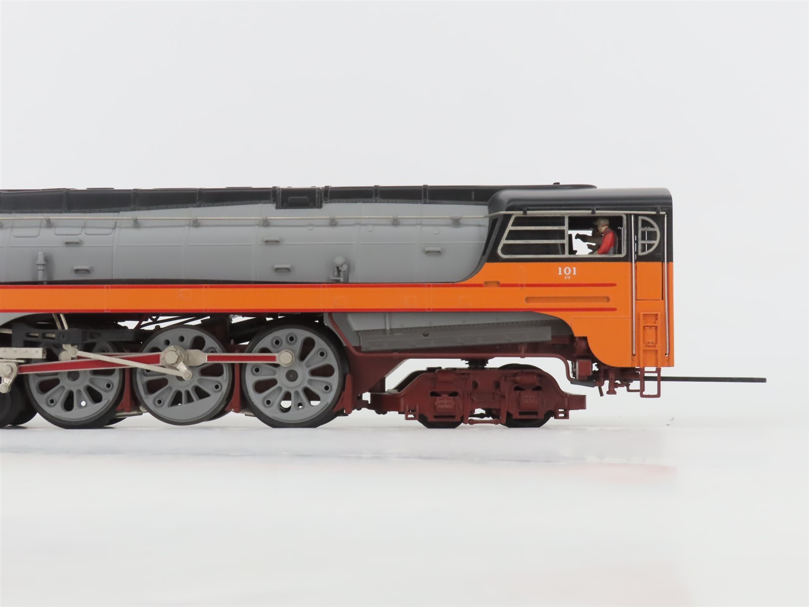 O 3-Rail MTH 20-3096-1 MILW Hiawatha 4-6-4 Steam #101 w/Sound – NEEDS BATTERY