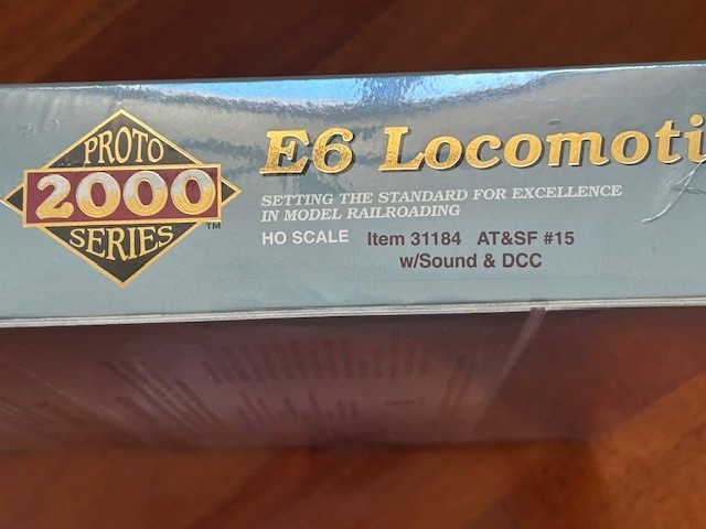 SANTA FE ” WARBONNET ” EMD E6 A unit #15 DCC SOUND / B DUMMY HO Scale NEW SEALED