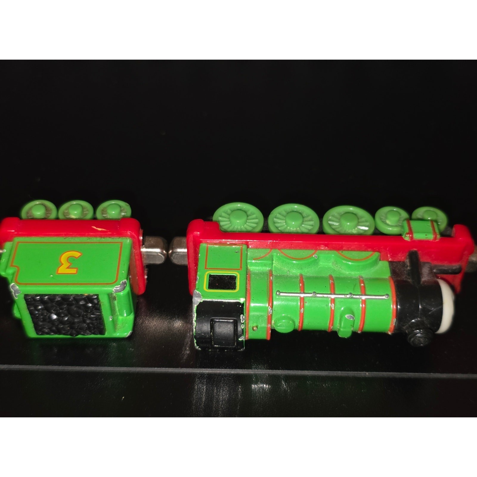 Thomas & Friends Take-Along Henry the Green Engine Die-Cast Train with Tender 3
