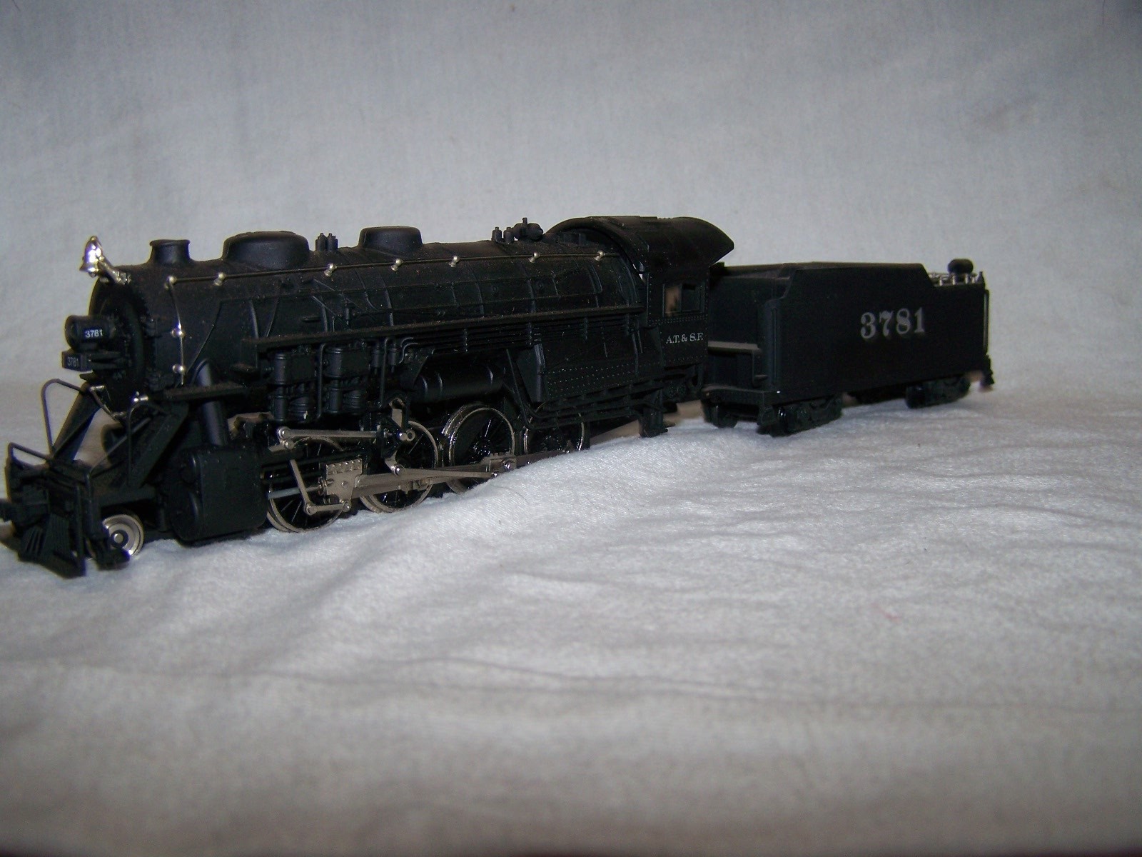 Bachmann #0651 HO Scale 2-8-0 Consolidation Santa Fe(DC)