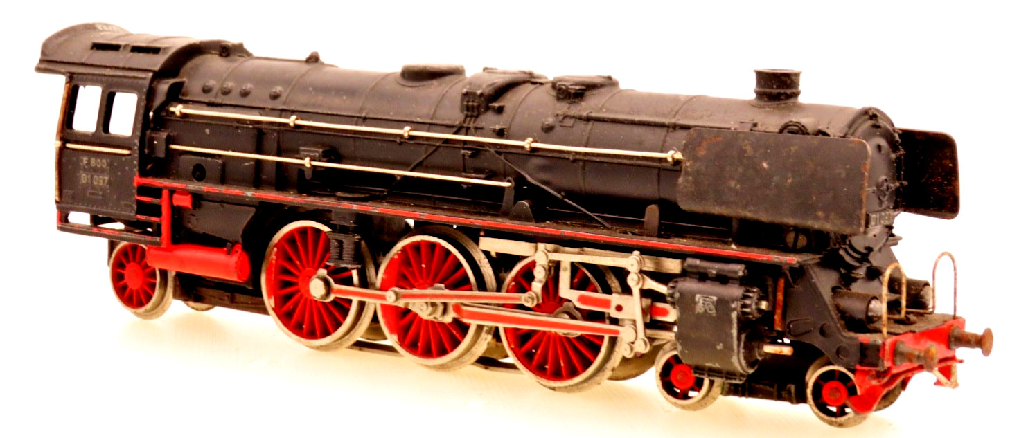 Marklin 3 Rail HO Steam Locomotive F800 01097 in good condition INV 648 Box H