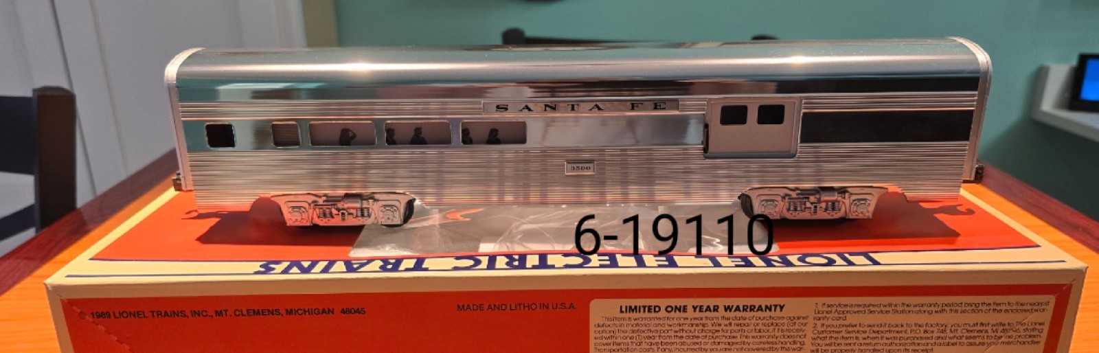 O Scale Lionel Santa Fe ABA set 6-11711 Plus Add On B and 7 Passenger Cars