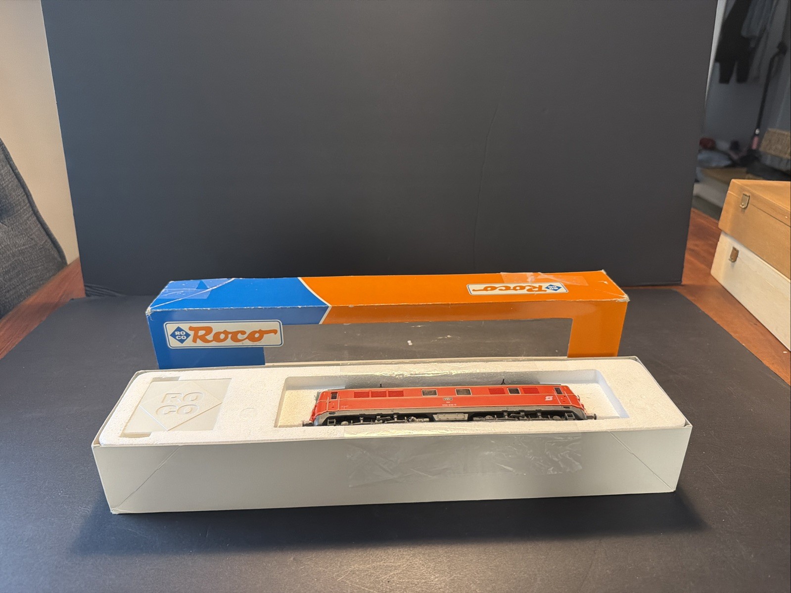 Roco HO 43628 OBB 1110 516-0 6-6 Electric Locomotive R.51