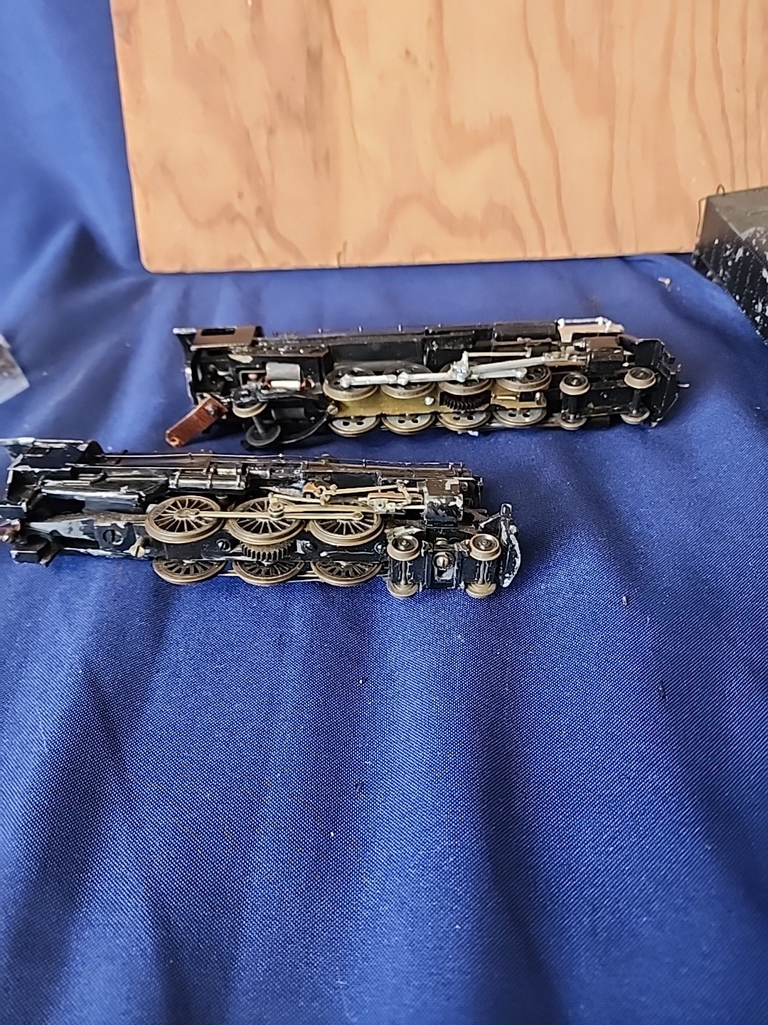Vintage Set Of Unbranded Train Heavy Metal Locomotive Looks Great Untested 7”
