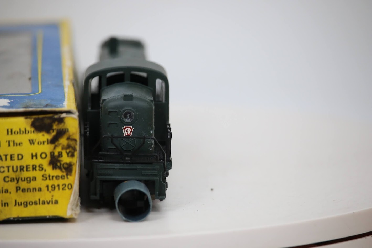 HO SCALE AHM Diesel Dummy Locomotive Pennsylvania RR 6500 RS-2