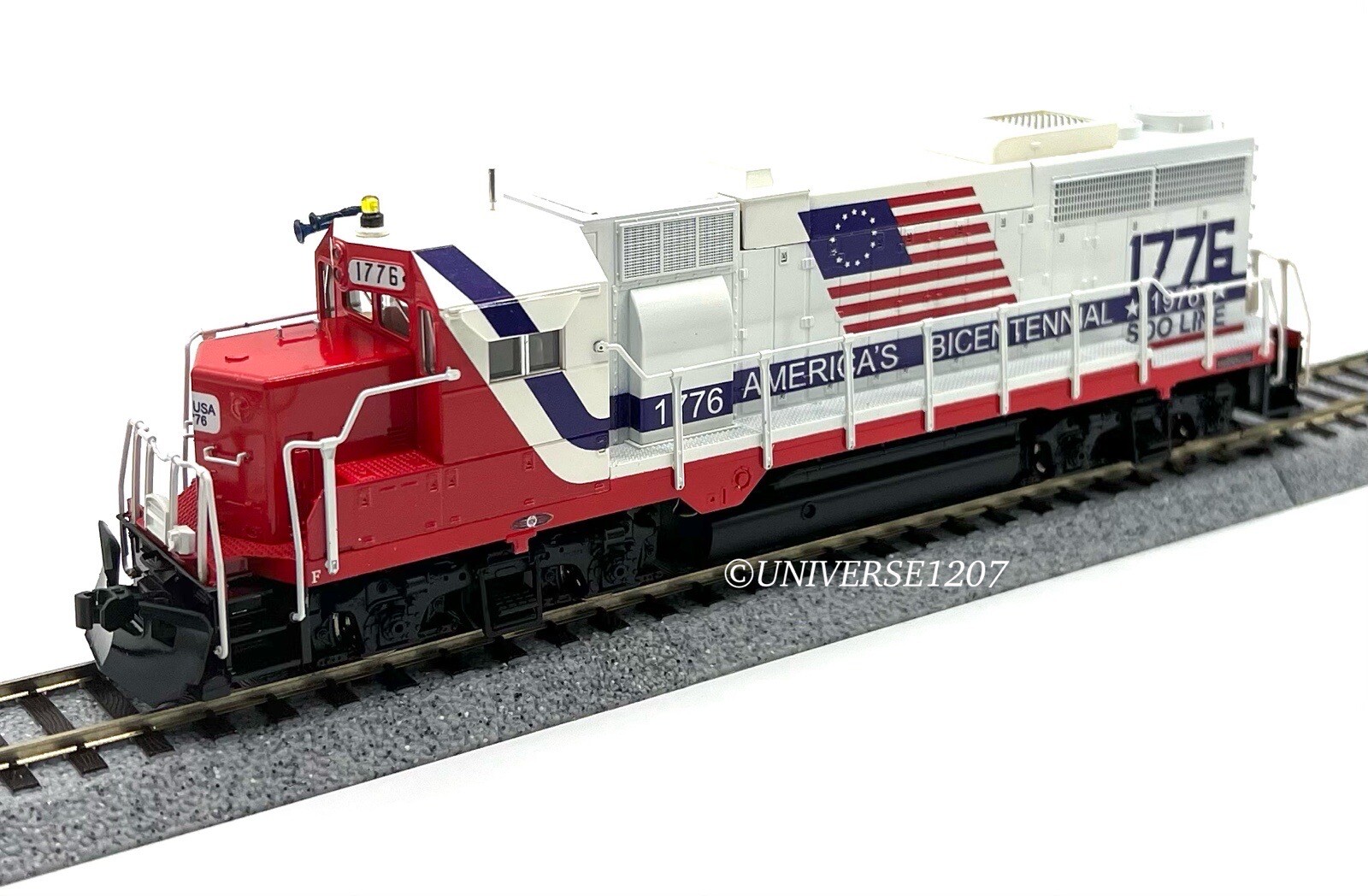 HO Scale Kato 29-833 GP35 Soo Line America’s Bicentennial #1776 w/DCC Sound NIB
