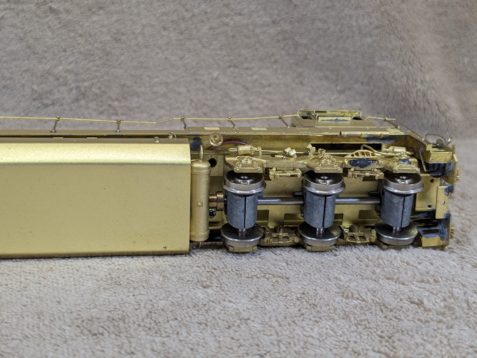 Overland HO Brass OMI-1806 GE C30-7 Diesel Locomotive Four Window Cab