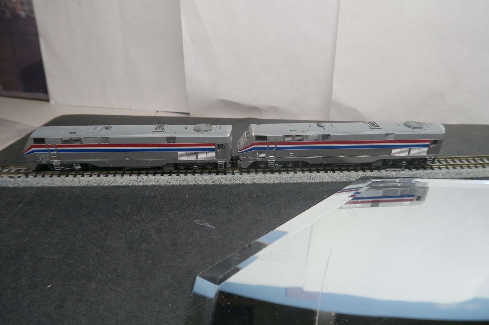 KATO N SCALE 106-6101 AMTRAK P42 LOCOMOTIVE SET PHASE 3 #34 & #94 GENTLY USED!