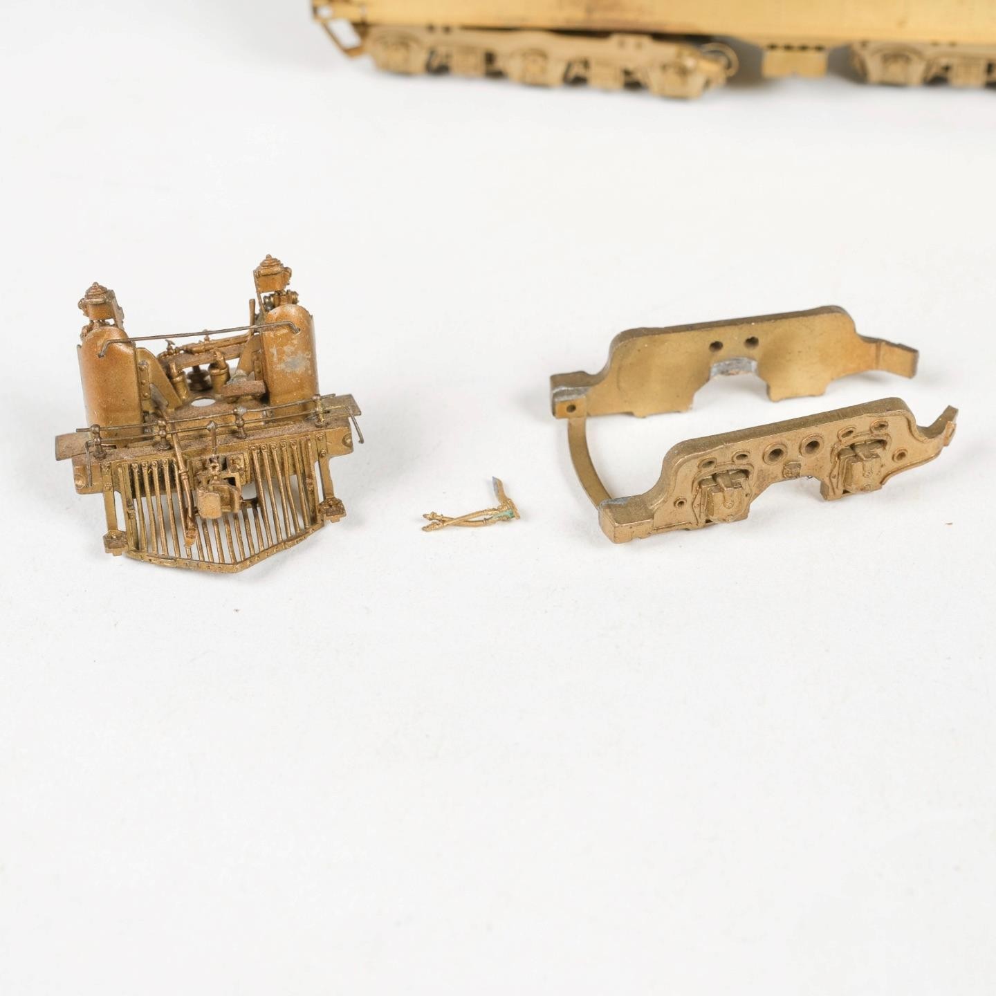 Samhongsa HO Scale Unpainted Brass 2-10-4 Steam Locomotive & Tender