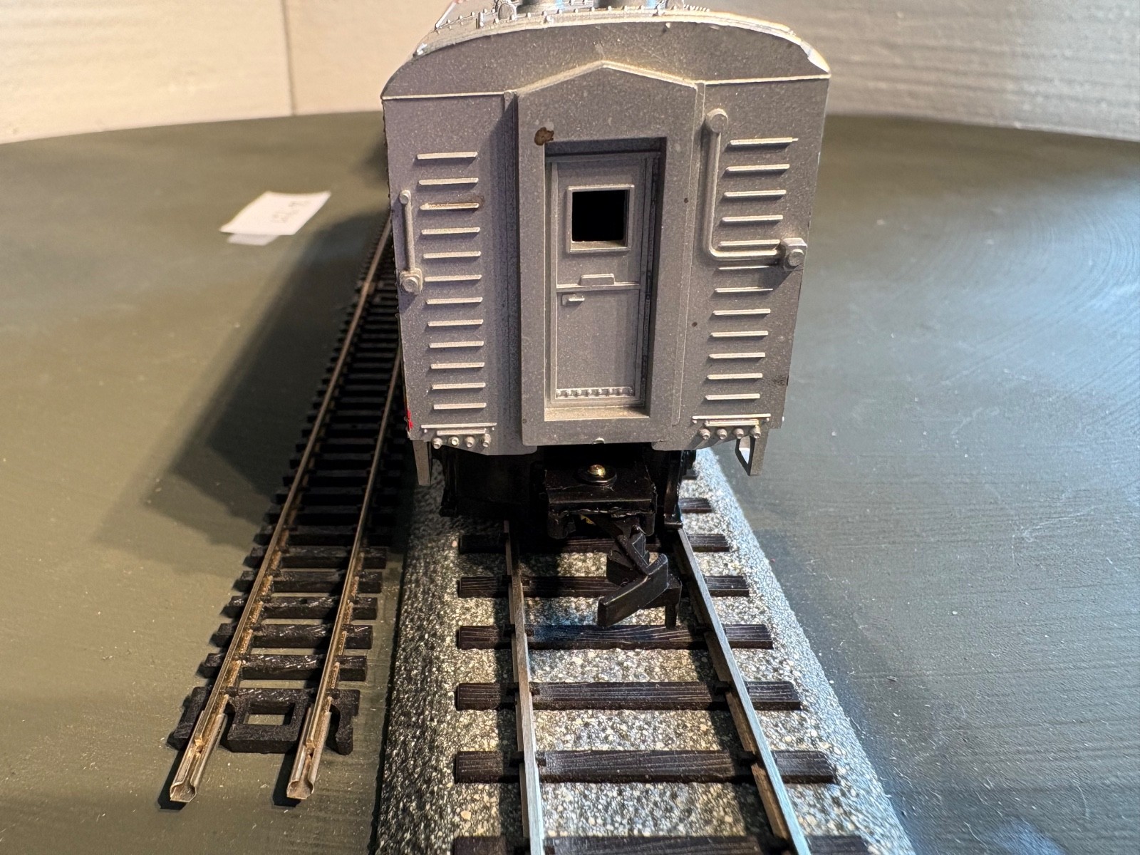 Mechanics Special: 2 HO Santa Fe F7A #307 Locomotives (26-727)