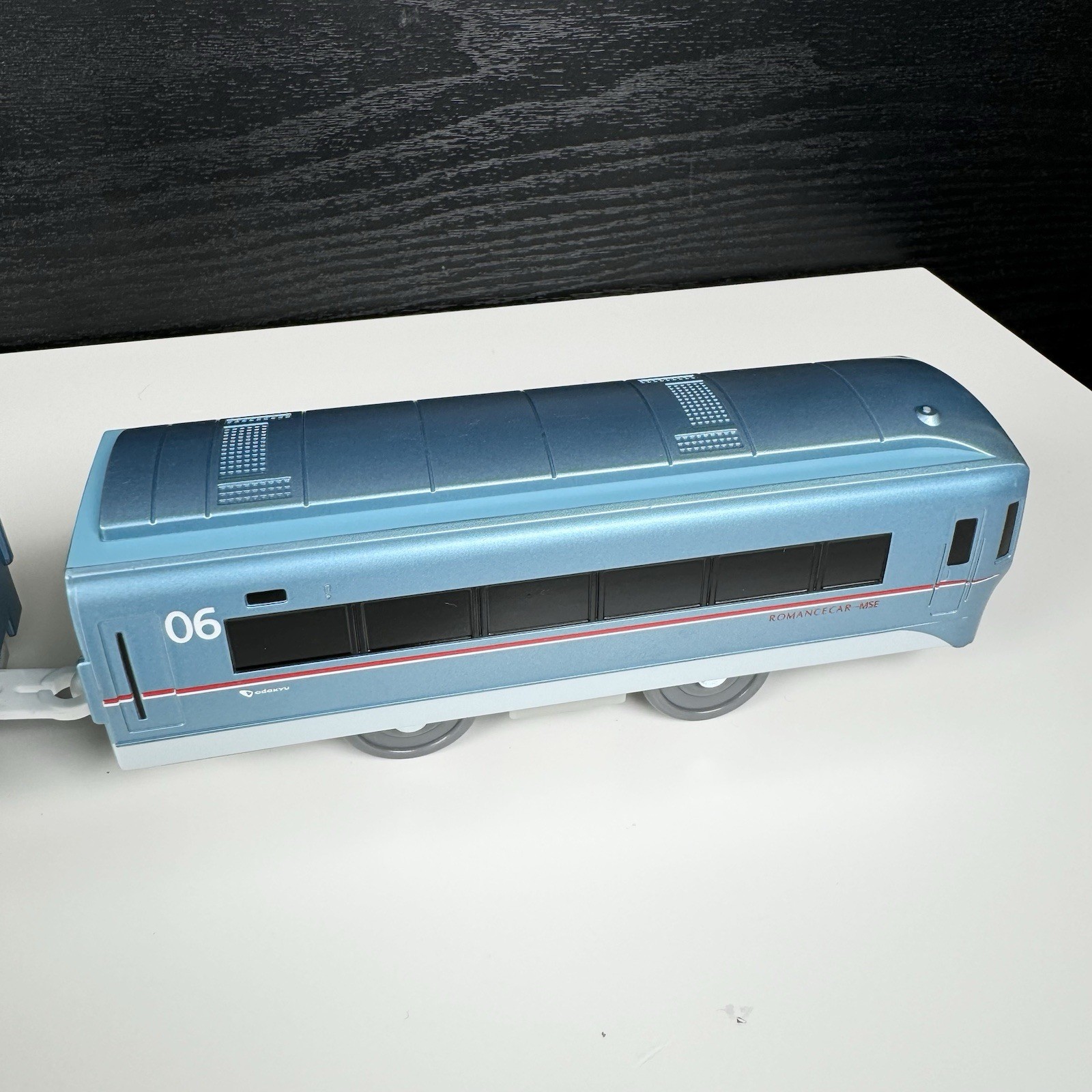 Takara Tomy Plarail Odakyu Romance Car MSE Train Set 2006 – Lights Up & Moves