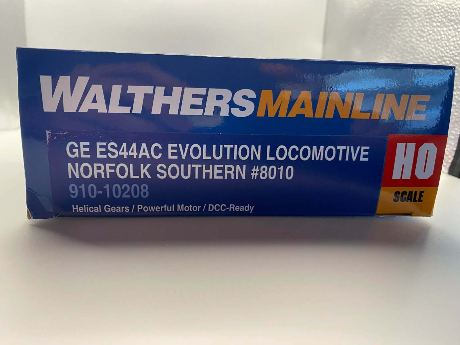 HO Scale DCC Ready Walthers Mainline GE ES44AC Norfolk Southern #8010 910-10208