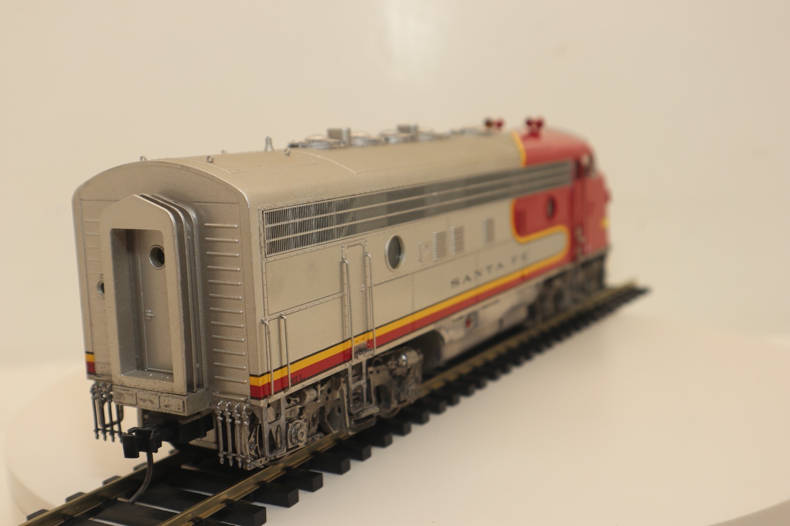 3rd Rail, 2-Rail O, #307, Santa Fe, F-7 PWR, Weathered, QSI/DCC, Run#1, C8 LN/OB