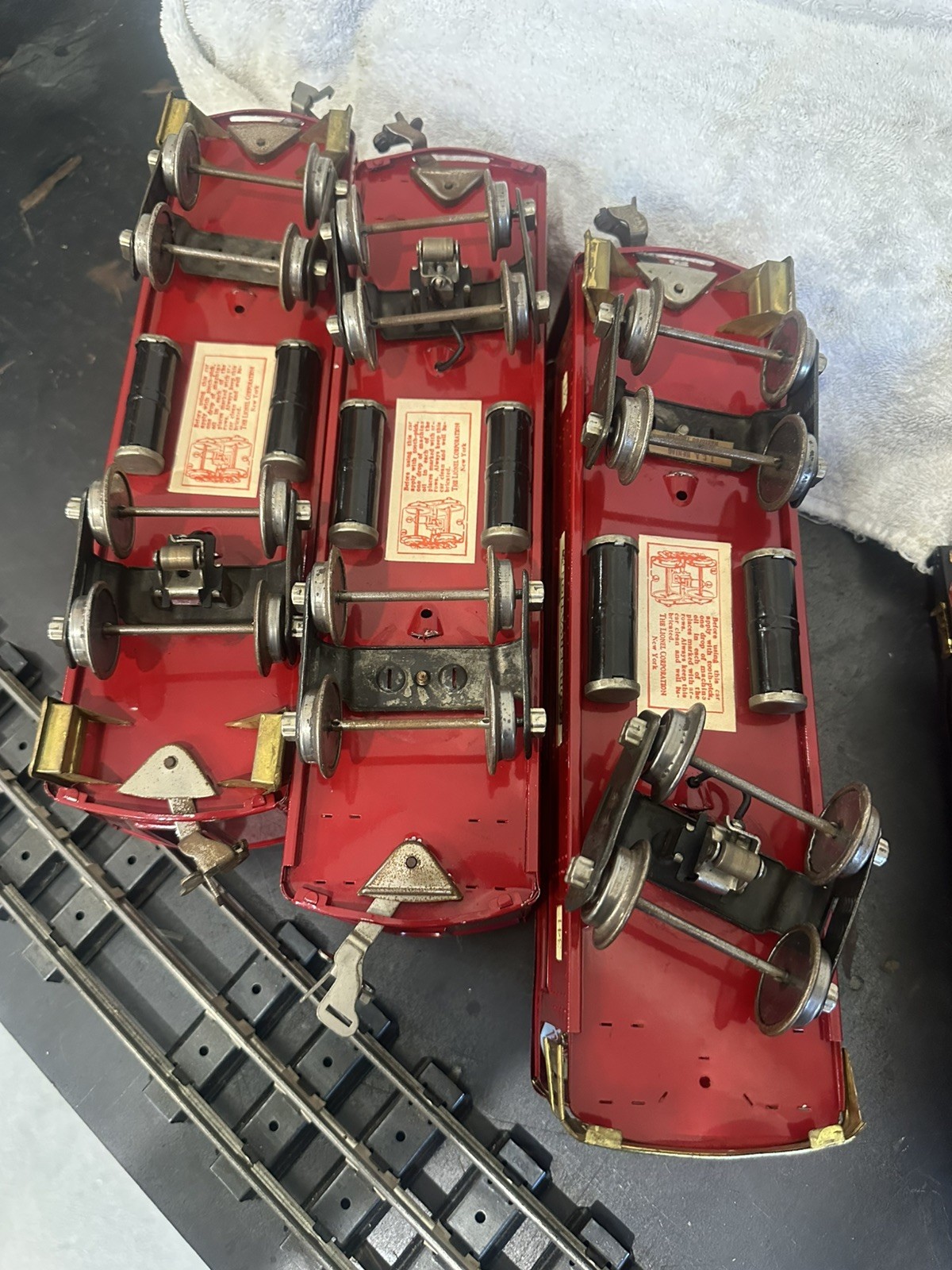 Lionel Prewar Standard Gauge No. 8 Red Electric Engine, 339,332,342 Cars, Runs!