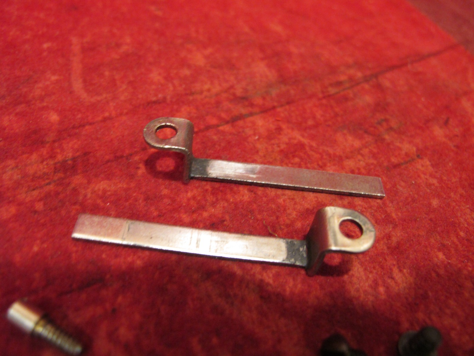 LIONEL O 1666 Steam Locomotive PARTS SCREWS ECT..