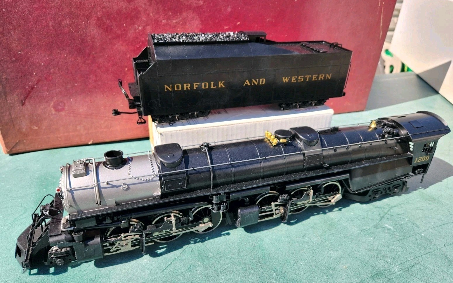 Vintage O-Gauge Brass 1200 Norfolk And Western Steam Locomotive & Tender RARE!!