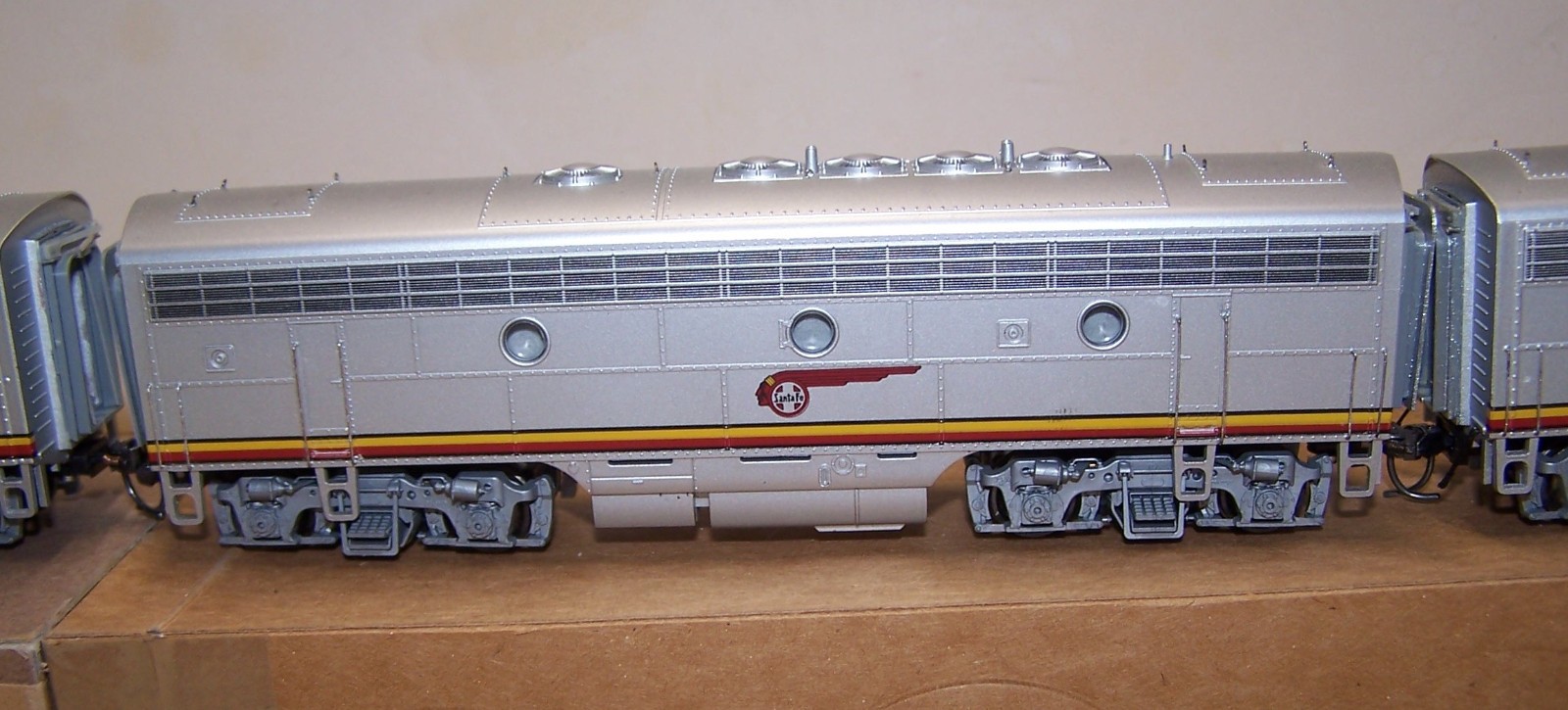 HO STEWART KATO F7a, F7b, F7a SANTA FE ATSF, DCC, NO SOUND, LED HEADLIGHT