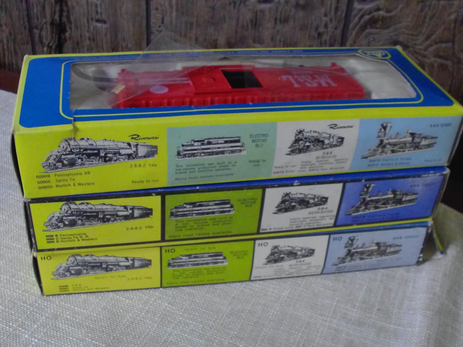 AHM ALCO Century 424 5015 F Central Of N.J. #1540 Diesel & 2 M-STL BOX CARS