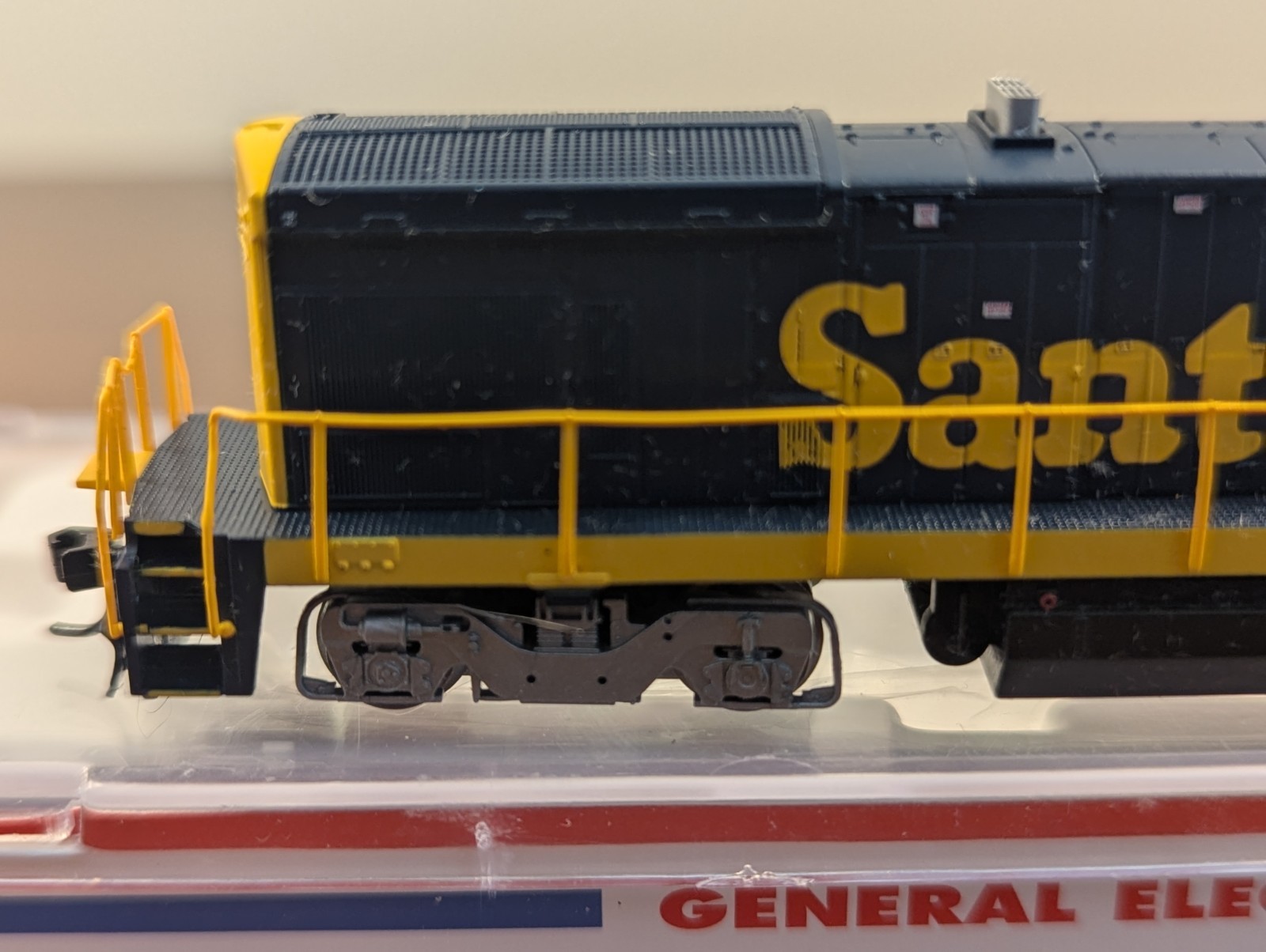 Atlas N Scale GE B23-7 Santa Fe Unnumbered DCC Ready