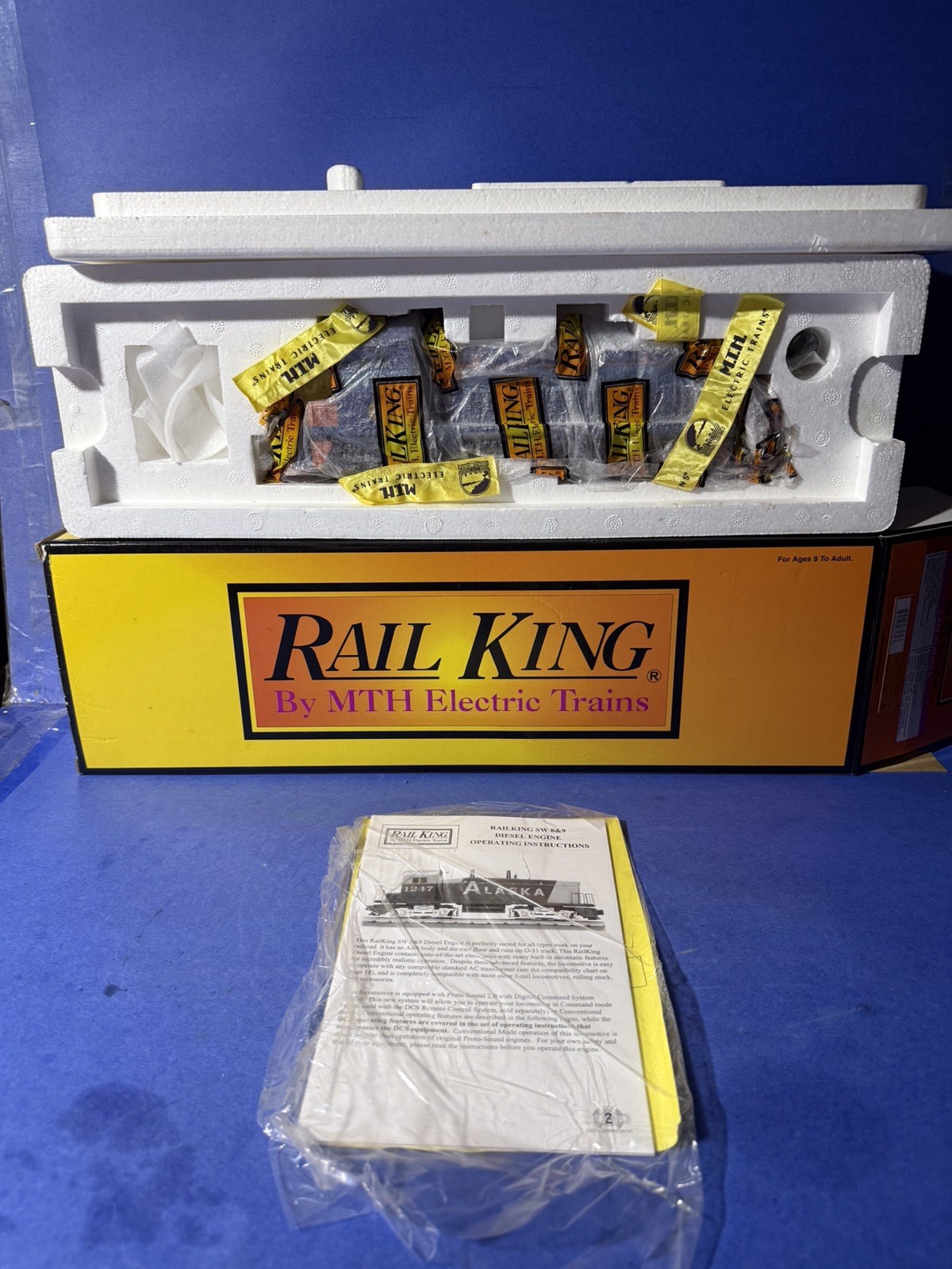 Railking/MTH Long Island SW-8/9 Locomotive 30-2222-1 (Proto 2) LN
