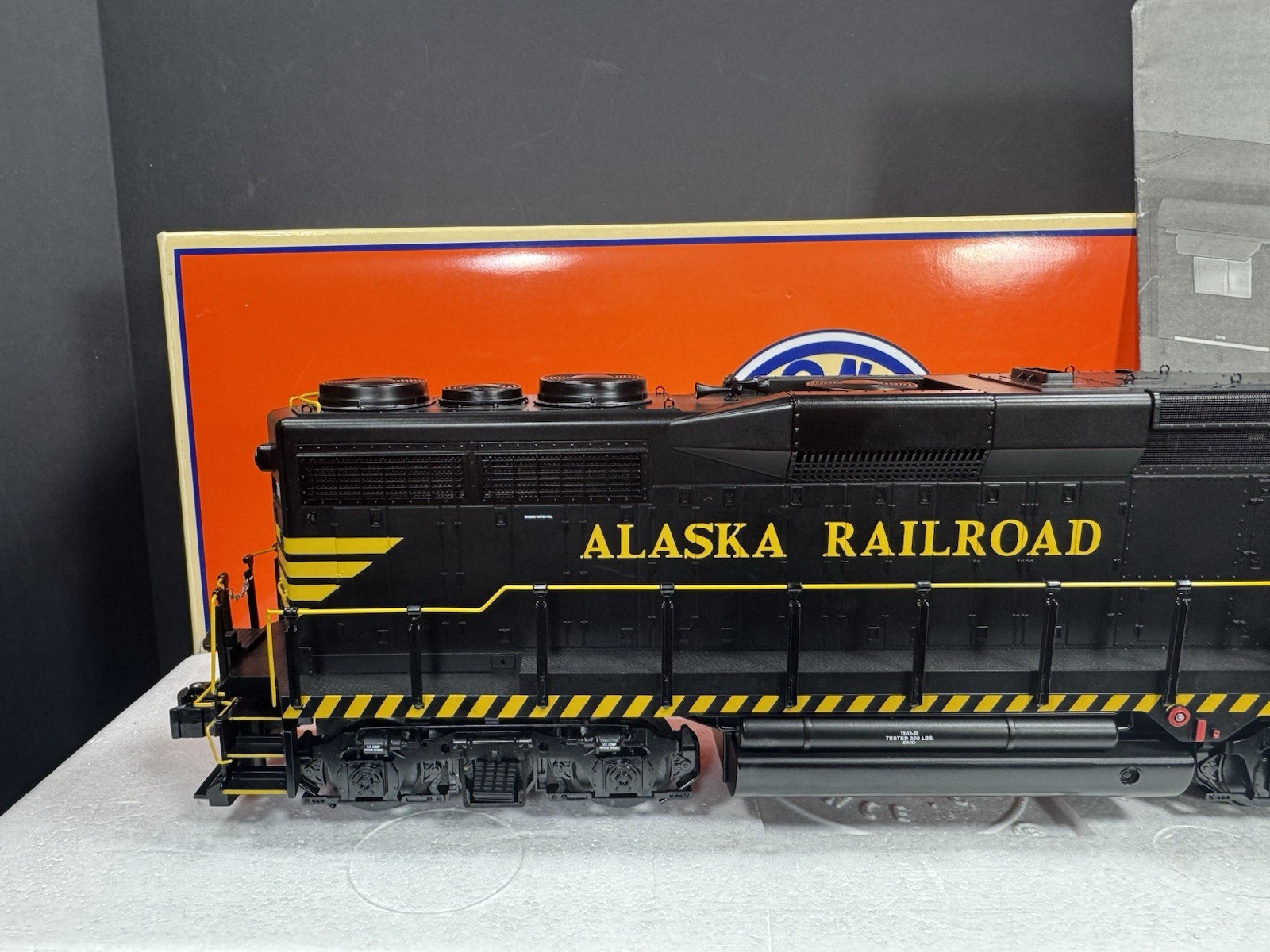 Lionel 6-28839 TMCC Alaska Railroad ARR GP30 diesel engine #2000 LNIB