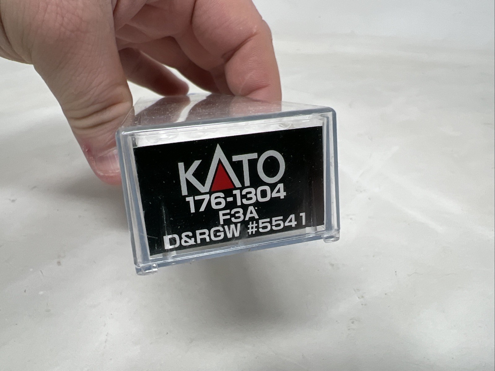 KATO N-Scale 176-1304 EMD F3A D&RGW #5541 Rio Grande made in JAPAN N Gauge