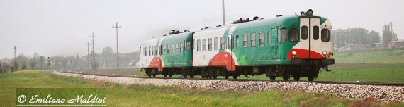 Vitrains 1139 ALn 668 1631 +ALn 668 1627 Fer Tricolor Livery White/Green/Red