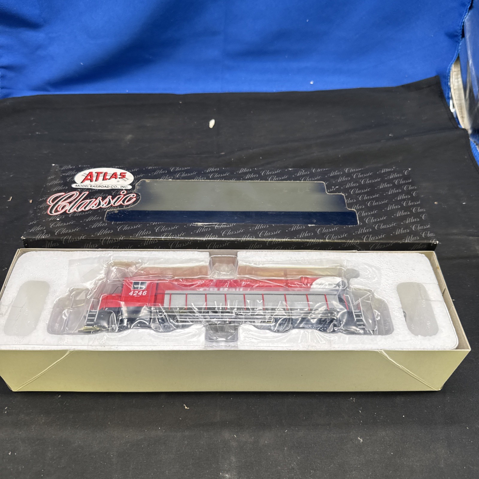 HO SCALE ATLAS CLASSIC #550271 MLW C424 PHASE 3 CANADIAN PACIFIC #4246