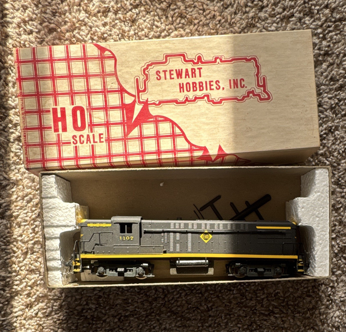 Stewart Hobbies HO Baldwin AS-16 Diesel Locomotive Kit Erie #1107 DC Analog