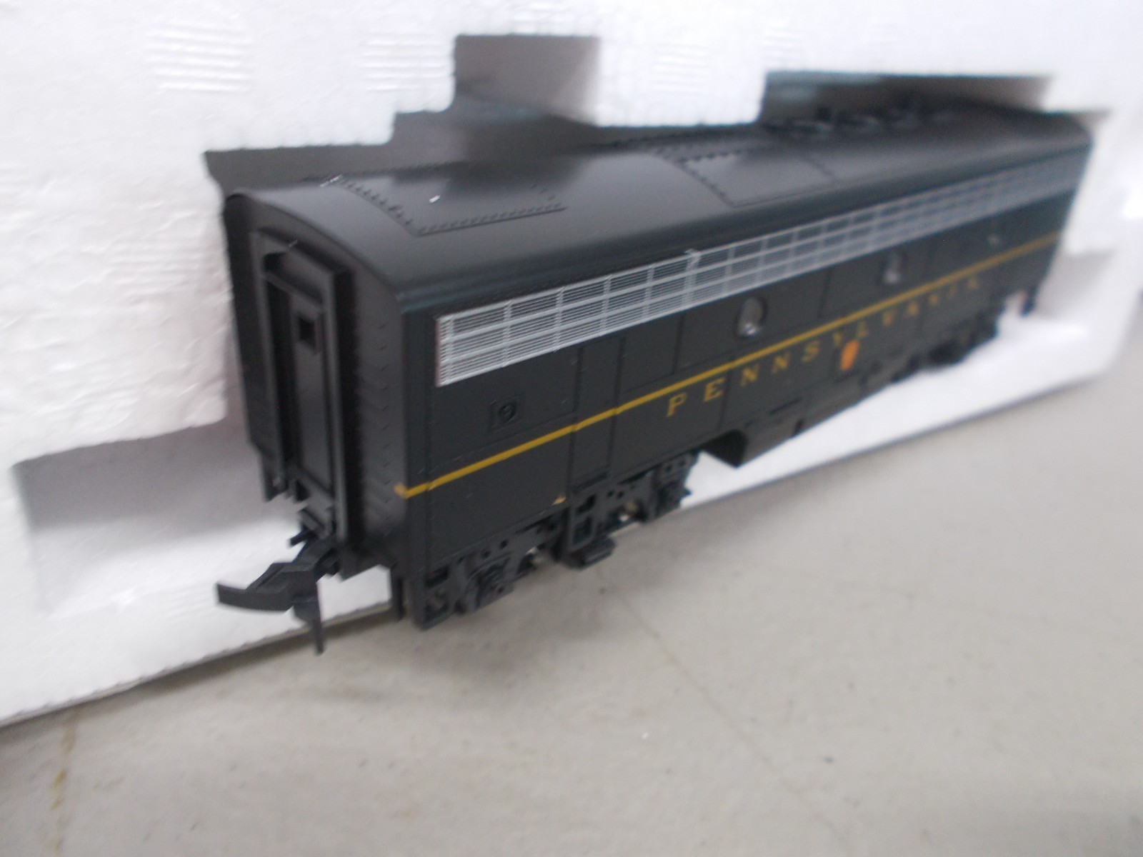 STEWART / KATO # 8441~ PENNSYLVANIA F3B PWD. LOCOMOTIVE ~ NIB ~ HO SCALE ~LOT-TA